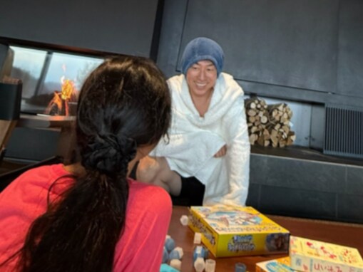 田村淳、暖炉＆サウナ完備の群馬県にある豪華別荘を大公開！ 「めちゃくちゃ愛を感じます」「幸せ者」