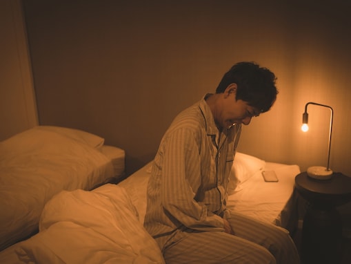 「両親が亡くなり1人に」44歳男性、年収150万円。「飼い猫10匹、広い家と庭、固定資産税」維持の家計事情