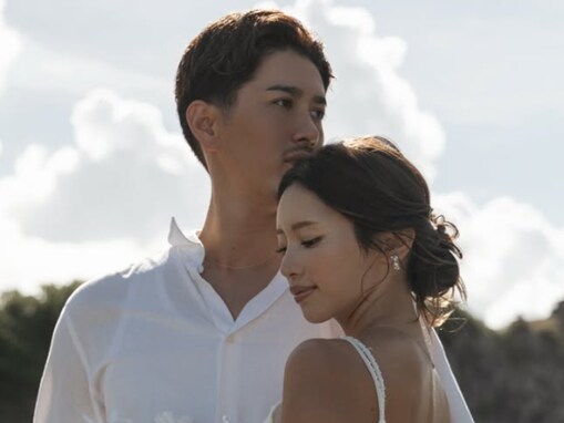 「やっと報告！」人気YouTuber、イケメン夫の顔出しで結婚報告「明日はショックで仕事休みます」の声も