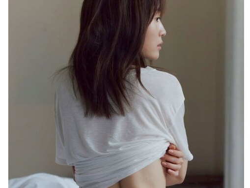 「スタイルが神」前田敦子、美尻際立つグラビアショット公開！ 「なんて綺麗なスタイル」「セクシーで素敵」