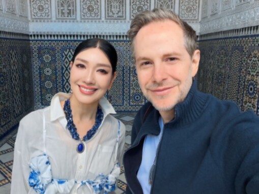 「出会って17年」アンミカ、イケメン夫の誕生日を祝福「ポスターのような写真のお二人に感動」「若い」