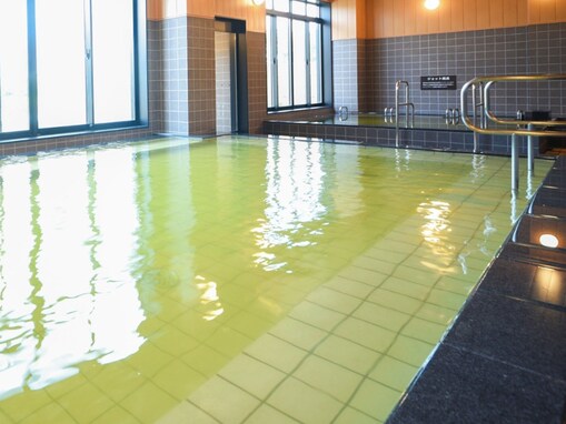 【栃木県の人気スーパー銭湯】「栃木天然温泉いきいき夢ロマン」は源泉かけ流しの「黄金の湯」でリラックスできる