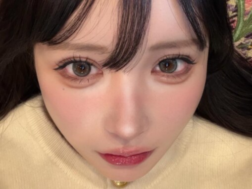 「面影が全くなくて動揺」ふくれな、最新自撮りに戸惑いの声。「流石にやりすぎだよ」「ほんまに誰？」