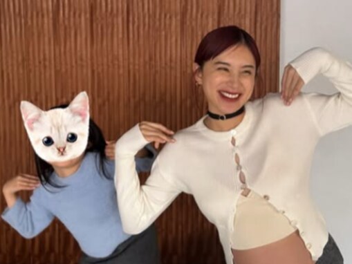 「娘が24時間可愛い」美人モデル、親子ショット公開「いやまってお2人とも可愛すぎ」「ママもかわいいのよ」