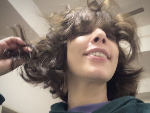 「辛い感情をコントロールできず」フィフィ、“醜態を晒し”謝罪。「好感度アップ」「下品この上無い」賛否