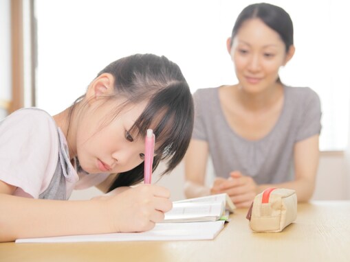 テスト前に「焦らない」親がやっていること。3姉妹を最難関校合格に導いた“中学受験のプロ”の習慣