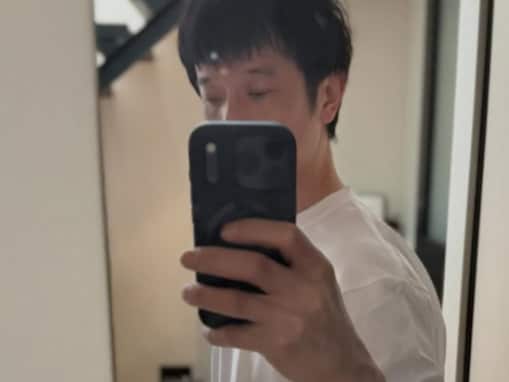 「若い頃もイケメン！」庄司智春、芸人仲間からのプレゼント＆若かりし日の写真公開「素敵な関係」