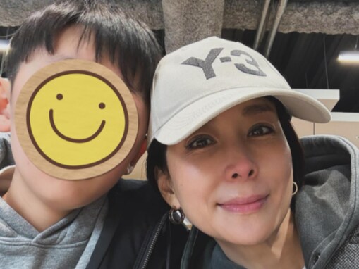 内田恭子、次男との密着ツーショット公開！ 「大きな息子ちゃんがおられるのですね‥」「可愛い親子」