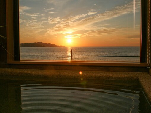 【楽天トラベル売れ筋1位】「夕日ヶ浦温泉 夕日浪漫 一望館」が選ばれる理由