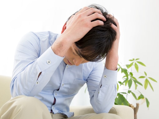 「働きにいこうとすると妨害される」派遣社員の42歳男性、年収84万円。父親との実家暮らし事情