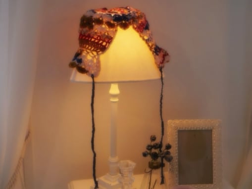 美山加恋、部屋にある“毒キノコ”公開！ 幻想的な雰囲気に「素敵な作品」と反響