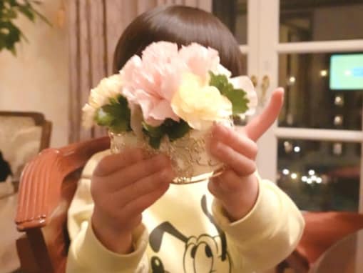 「濱口くんにいつ見ても似てる」南明奈、息子のソロショット公開！ 「ミラコスタに泊まった時ですね」