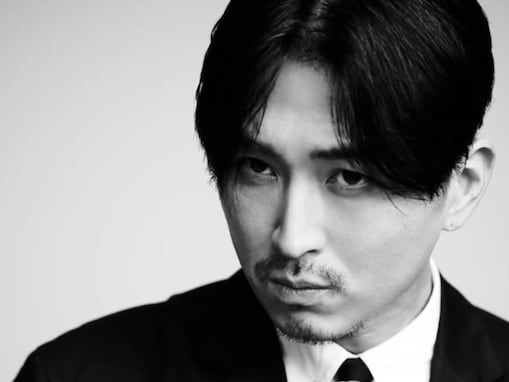 「松田優作感すごい」松田翔太、色気のあるスーツ姿に反響！ 「ホンマにかっこいい」「最高」