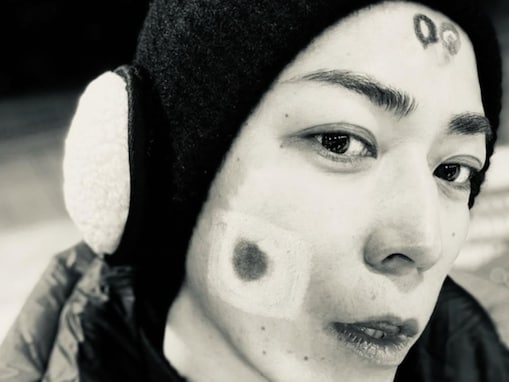 「可愛すぎない？」亀梨和也、ミラノ・コルティナ五輪応援のフェイスペイント！ 「ドアップ綺麗すぎ」