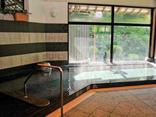 【茨城県の人気銭湯】「美和ささの湯」は豊かな自然に癒される絶景施設。全国的に珍しい「流水浴」でリラックス