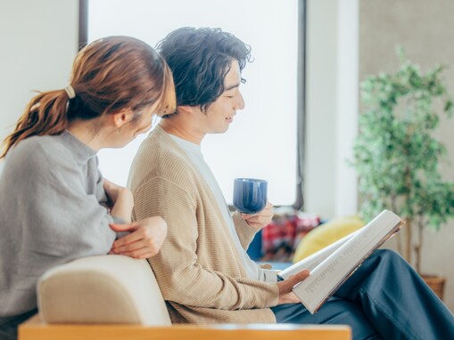 「出る予定はありません」実家暮らしの32歳男性、年収400万円。恋人との同棲を選ばなかった理由とは？