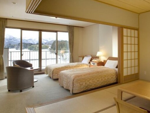 【楽天トラベルセール】「つるぎ恋月 立山連峰を望む天然温泉旅館」が今だけ特別価格に！希少な泉質の温泉で美肌に【2月20日】