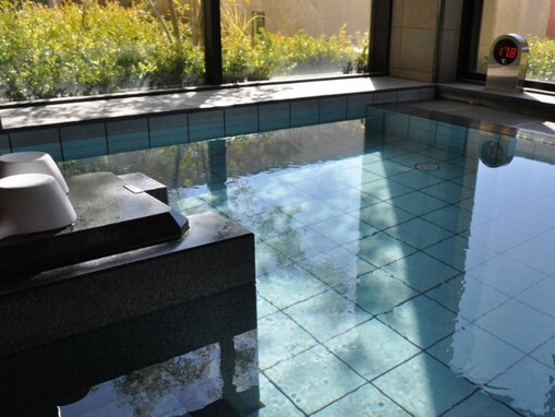 【埼玉県の人気スーパー銭湯】「美楽温泉 SPA-HERBS」は多彩な湯舟が楽しめる人気施設。岩盤浴エリアも充実