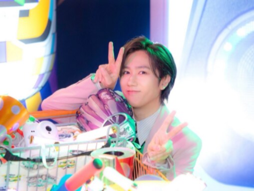 「似合いすぎます」Snow Manメンバー、スカート姿にファン歓喜！「JKの制服みたい」「ほんとあざとい」