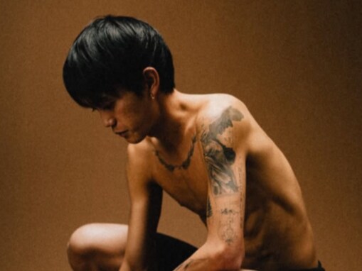 「身体の仕上がりが半端ない」マラソン選手、上半身タトゥー姿に「隠して欲しい」「ますますイケメン」賛否