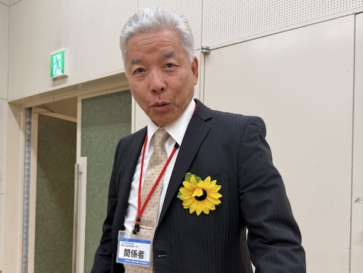 「顔そっくりすぎる」人気芸人、相方の父公開に「めちゃくちゃ似てますね…！」「遺伝子すごい」の声！