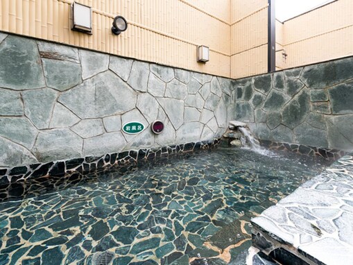 【茨城県の人気スーパー銭湯】「スーパー銭湯 やまの湯」は多彩なお風呂が楽しめる。高濃度炭酸泉も人気