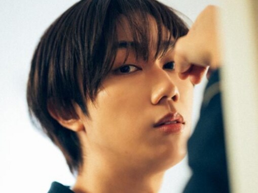 「次期田中みな実」Snow Man・阿部亮平、ホテルでの色気あふれる姿にファン興奮！ 「破壊力抜群」