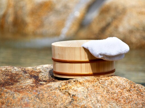 【大阪府の人気スーパー銭湯】「極楽湯 茨木店」は多彩な内湯と天然温泉が楽しめる施設。オートロウリュサウナでリラックス