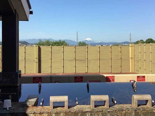 【東京都の人気スーパー銭湯】「国立温泉 湯楽の里」は多摩川を望む展望露天風呂が魅力。人気の高濃度炭酸泉も完備！