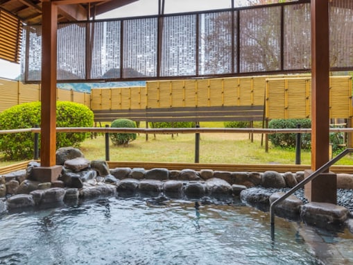 【楽天トラベル特別セール】「城崎温泉 あさぎり荘」が今だけ10％オフ！ 日本庭園を眺めながらのお風呂が最高【3月5日】