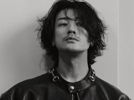 「かっこよすぎやば」赤西仁、色気あふれる姿に「イケメンすぎ」「脳みそカタカタ揺れました」大反響！