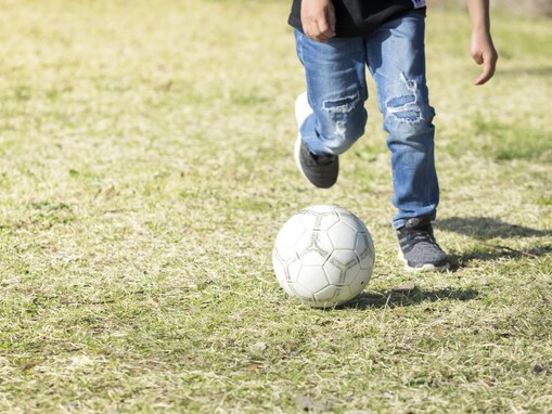 日本の公園はなぜ「禁止」ばかり？ “ルール地獄”スイスの公園が意外にゆるい「納得の理由」