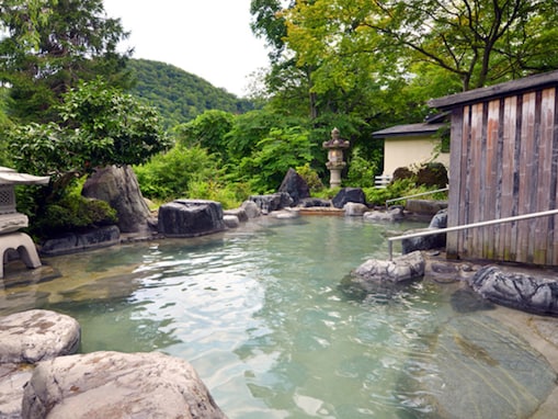 【楽天トラベルスーパーSALE】「名湯秘湯うなぎ湯の宿 旬樹庵 琢ひで」が最大20％オフ！化粧水のような肌触りのトロとろの湯が人気【3月9日】