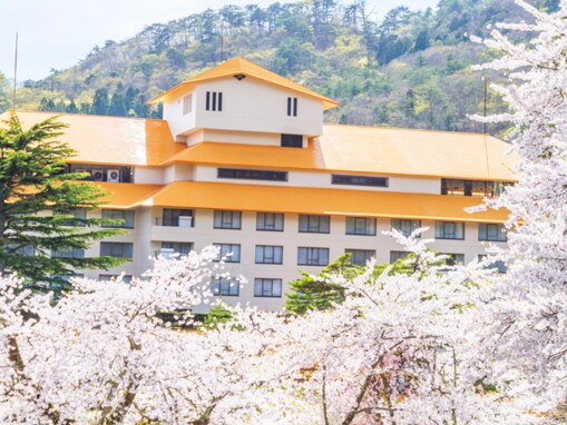 【楽天トラベル売れ筋1位】「花巻温泉 ホテル紅葉館」は隣接ホテルとの湯巡りを楽しめる【3月9日】