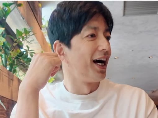 「もう可愛いんだからぁあ」大沢たかお、58歳誕生日ショットに「Tシャツが若々しくて」「カッコイイ」反響