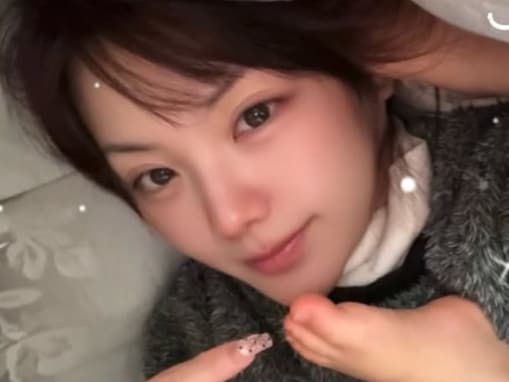 「すっぴんからレベチ過ぎた件…」田中れいな、親子ショットに反響「子供ちゃんも大きくなったね」「お肌綺麗すぎ」