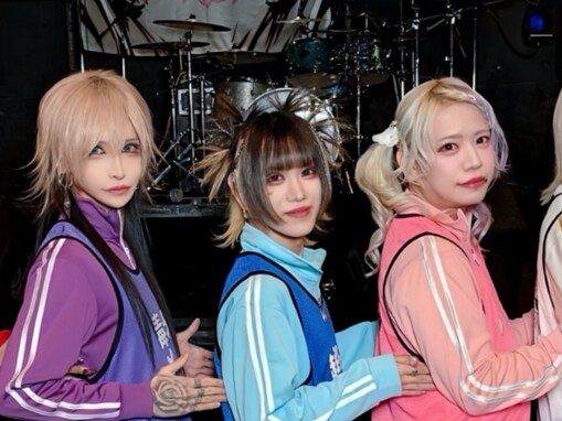 「総額に驚き」V系バンド、メンバー全員の整形額を公開。「4桁2人もいてびっくり！」「0円は強い」