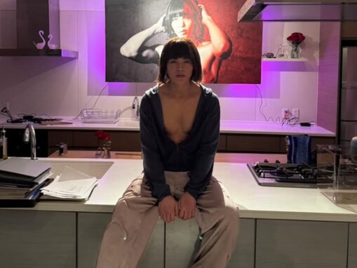 「美形姉弟だ！」上田竜也、斬新ヘアに絶賛の声「びっくり」「お姉様も美人っていうのはわかりました」