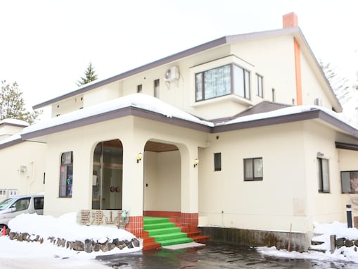 【楽天トラベルスーパーSALE】「草津温泉 客室露天風呂と旬彩の宿 湯宿 いわふじ」が最大20％オフ！ 全5室の静かな宿で源泉かけ流し露天風呂【3月13日】