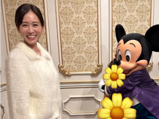 「まさしく夢の共演！」前田敦子、息子の誕生日をディズニーで祝福！ 「かんわいいい」「笑顔が眩しい」