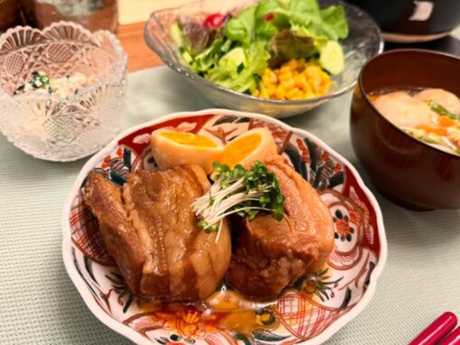 「すげぇぇぇあいぼん」加護亜依、豪華手作り料理を公開「マジ美味しそう〜」「お子さん達羨ましいな」