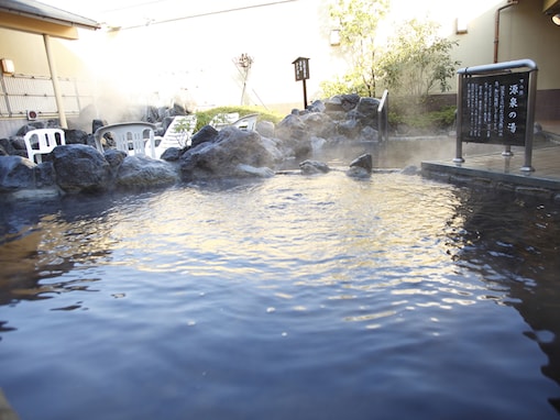 【神奈川県の人気スーパー銭湯】「野天湯元 湯快爽快 ざま」は高濃度炭酸泉や源泉100％の湯が楽しめる