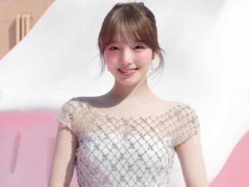 「韓国アイドルか」本田真凜、美背中を大胆披露！ 「透明感えぐい、、透けてる!!?」「ビジュヤバ！」