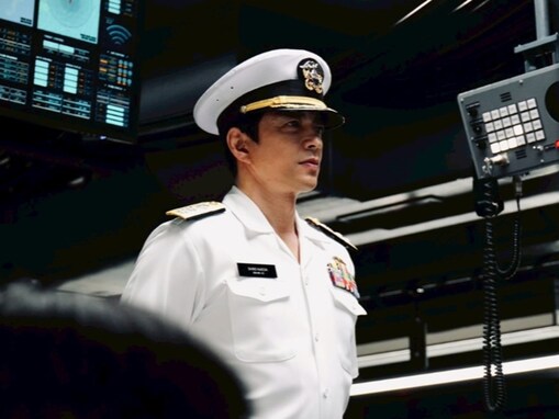 「かっこよすぎて…」大沢たかお、海軍の白い制服姿を披露！ 「凄い貫禄」「いるだけで絵になる」の声