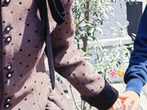 「照れてるかな」スザンヌ、息子との手つなぎショットに「文章読んでて涙…」「理想の親子」の声