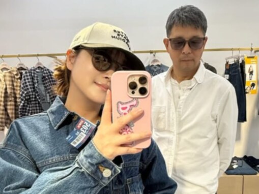 「お父さん若いね」鈴木奈々、イケメン父親との顔出しショット公開！ 「カップルにも見える」「仲良し」