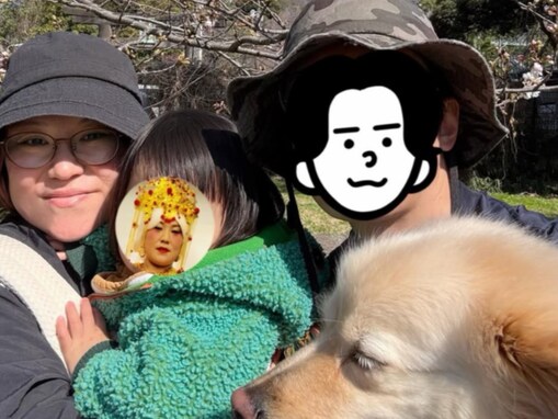 「老眼でしょうか、、？」バービー、家族で愛犬の散歩中思わぬハプニング「気づかずうん踏んでました」