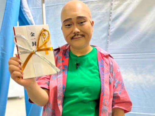 「もはや誰？」りんごちゃん、ものまね姿が話題に！ 「誰か分からないけど、似てる」「クロちゃん？」