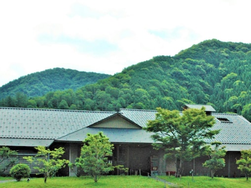 【兵庫県の人気スーパー銭湯】「かすみ矢田川温泉」は矢田川沿いの自然を満喫できる施設。露天風呂でリラックス
