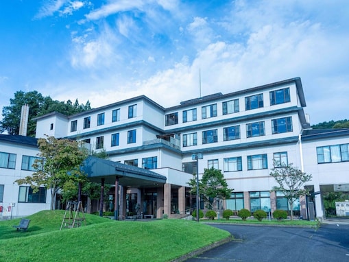 【楽天トラベルセール】「岳温泉 空の庭リゾート」が今だけ特別価格に！ 白濁の名湯で癒される温泉宿【3月25日】